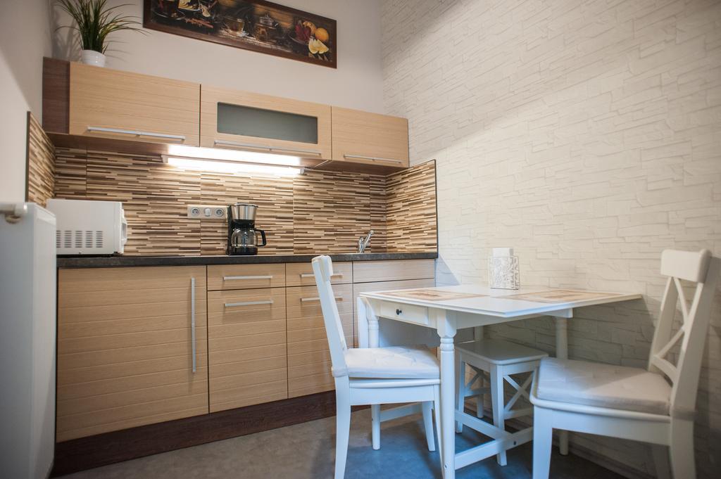 All In Apartman Ii. بودابست الغرفة الصورة